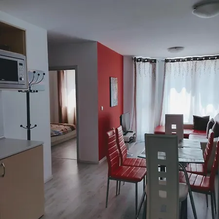 Apartment Red Fashion With Free Parking&pool Balchik